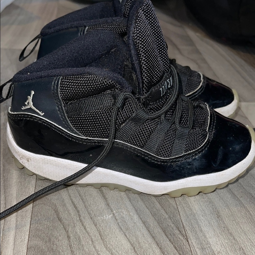 Jordan Kids Black and White Sneakers
